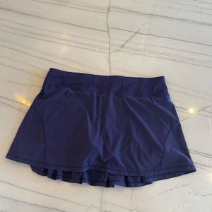 Purple LuLuLemon tennis skirt Size 10